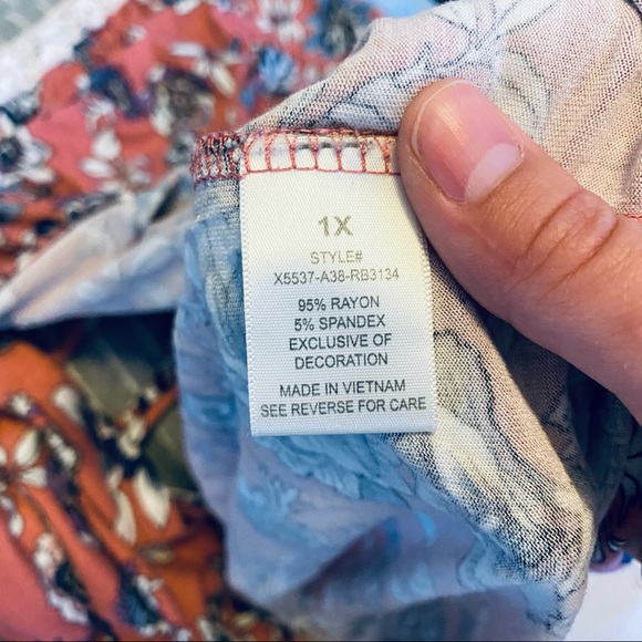 Always Indigo Floral Print Fan Style Quarter Sleeves Top - Picture 6 of 7